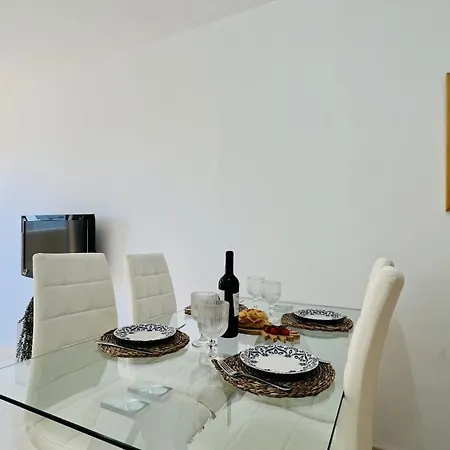 Apartamento Neptuno En El Centro De *